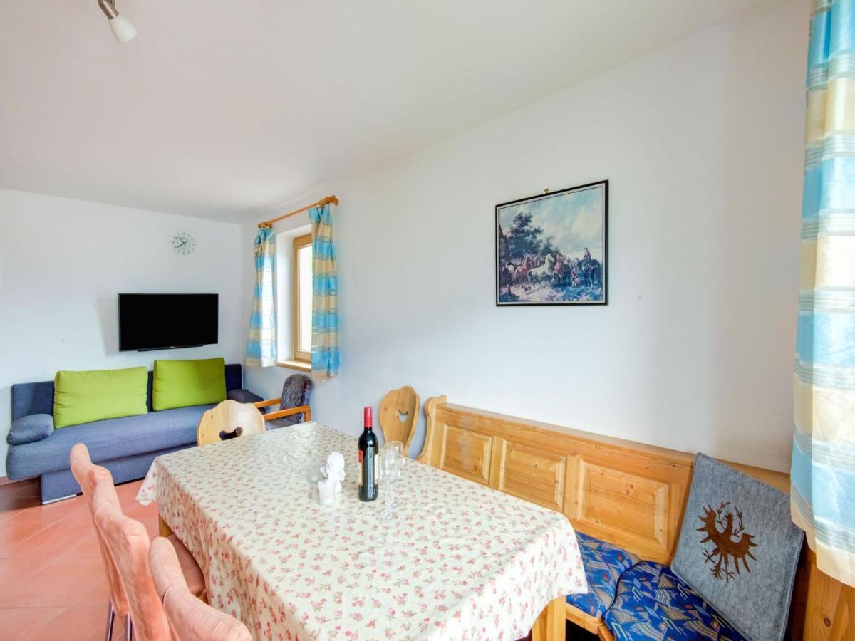 Scenic Apartment In Tirol With Garden Kaltenbach Exteriör bild