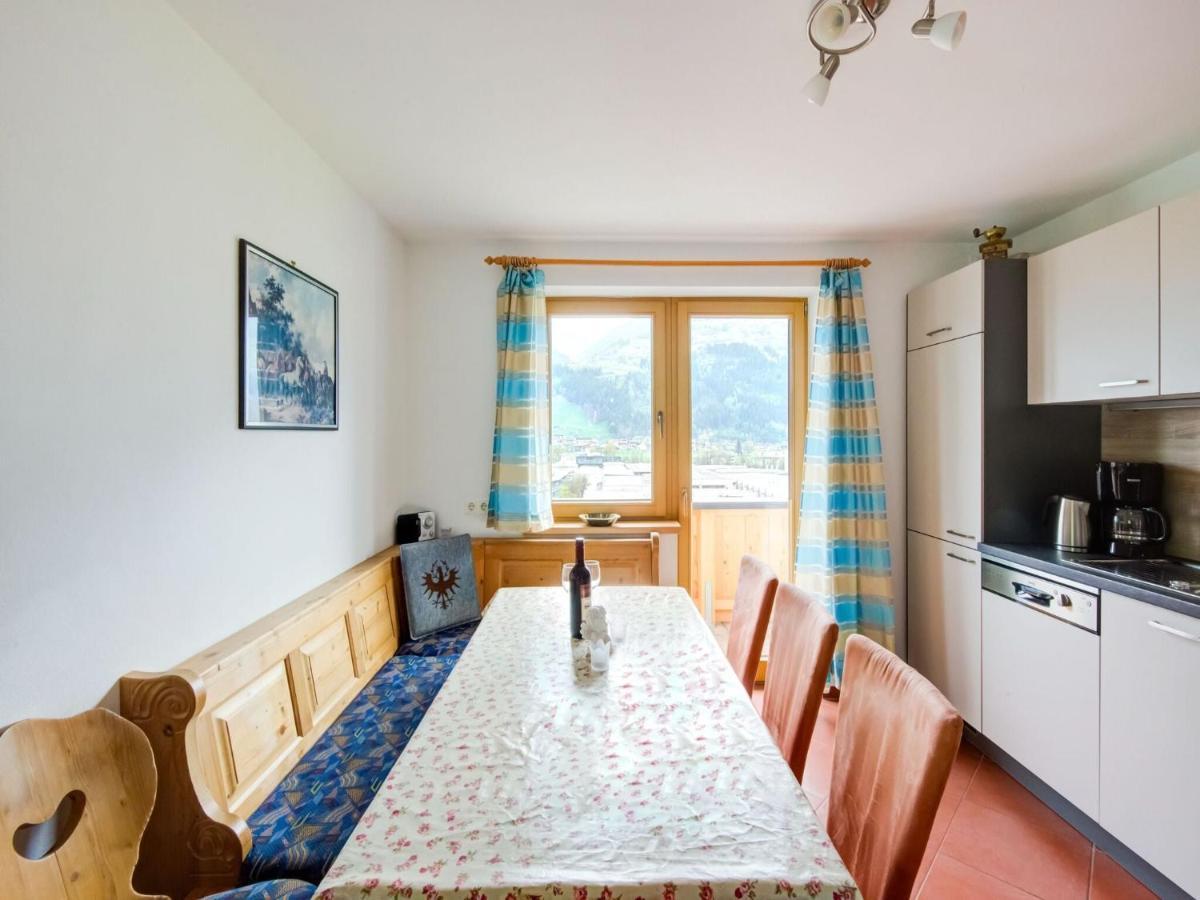 Scenic Apartment In Tirol With Garden Kaltenbach Exteriör bild