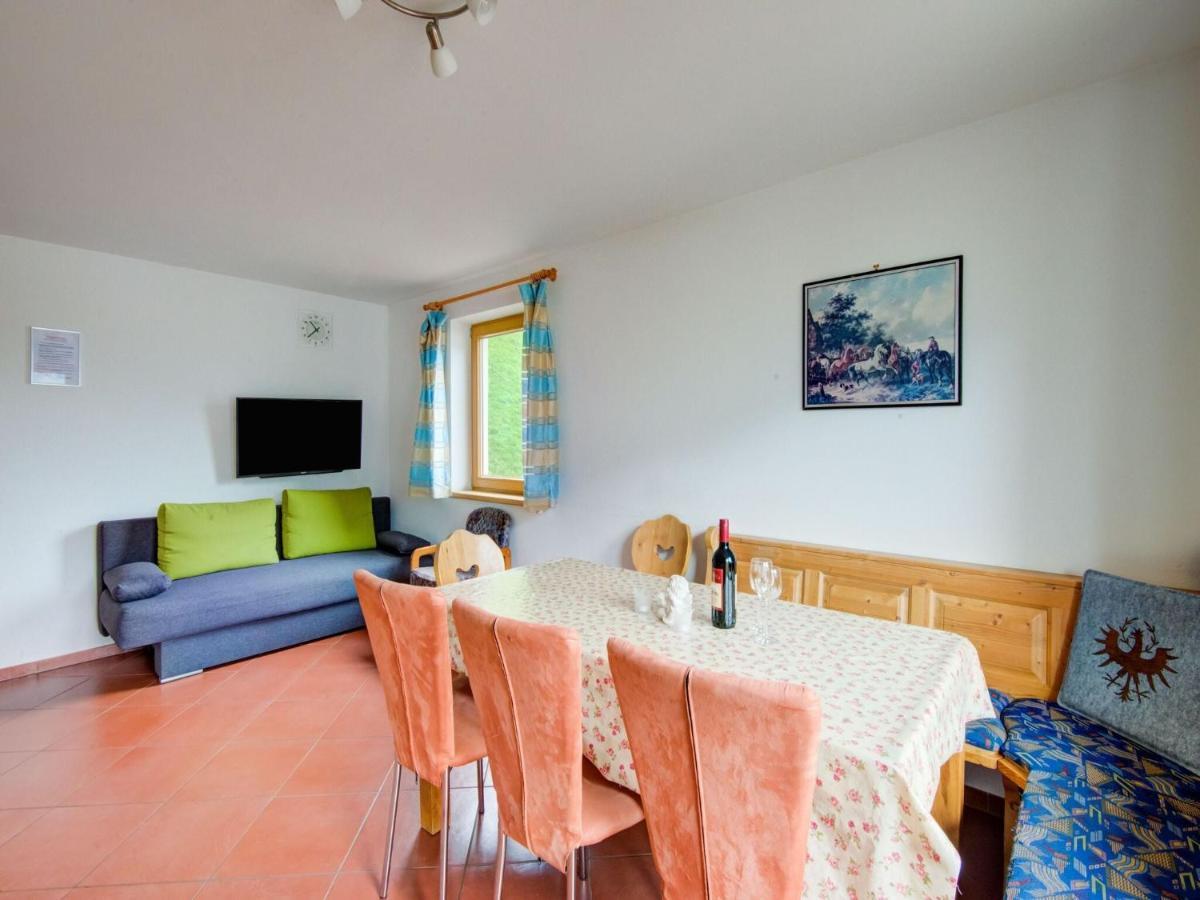 Scenic Apartment In Tirol With Garden Kaltenbach Exteriör bild