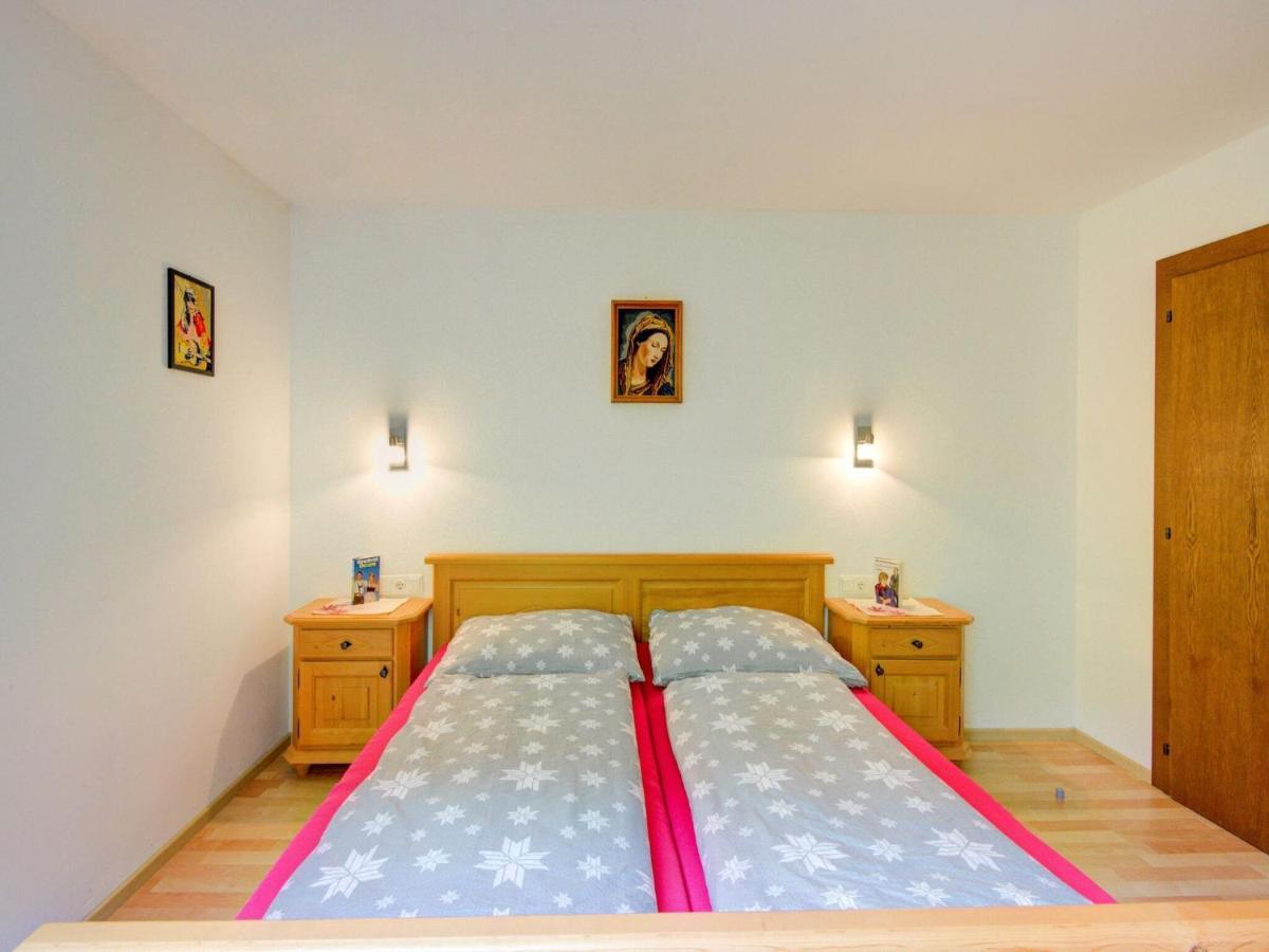 Scenic Apartment In Tirol With Garden Kaltenbach Exteriör bild
